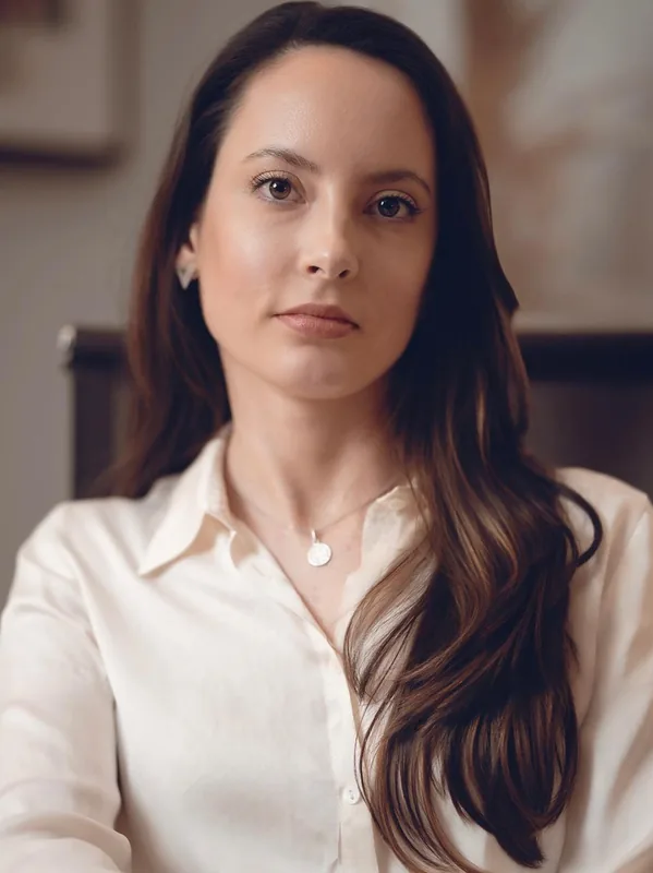 Dra. Ellen Oliveira