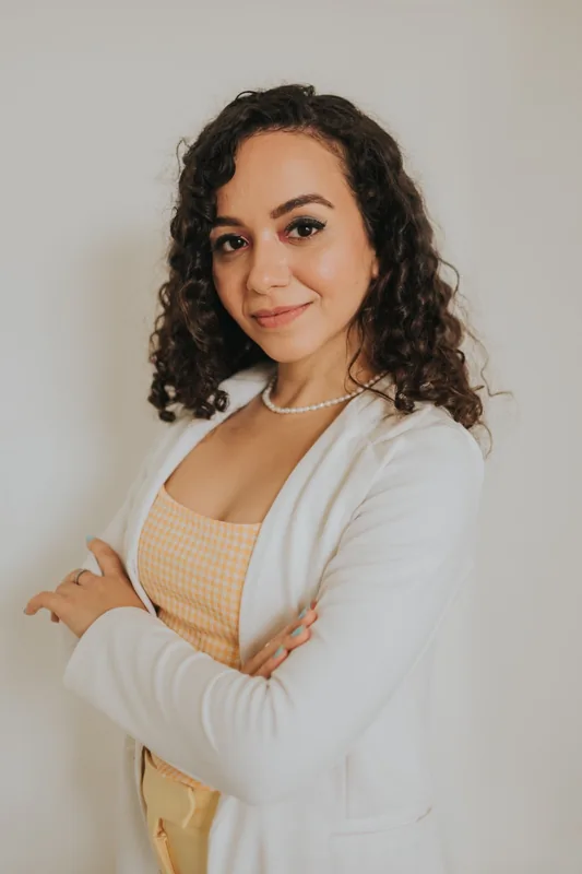 Dra. Rhaíssa Bentes Leonel